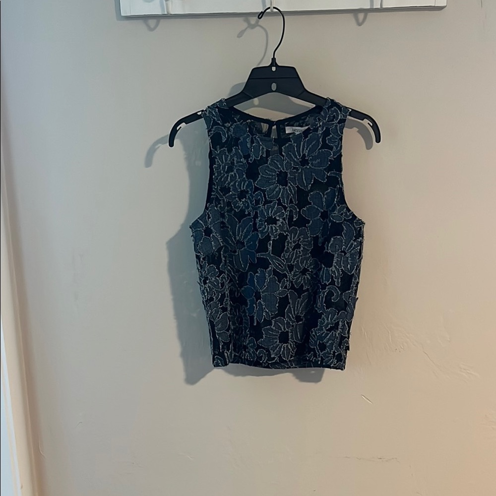 Lucy Paris Black and Blue Fitted Sleeveless Top